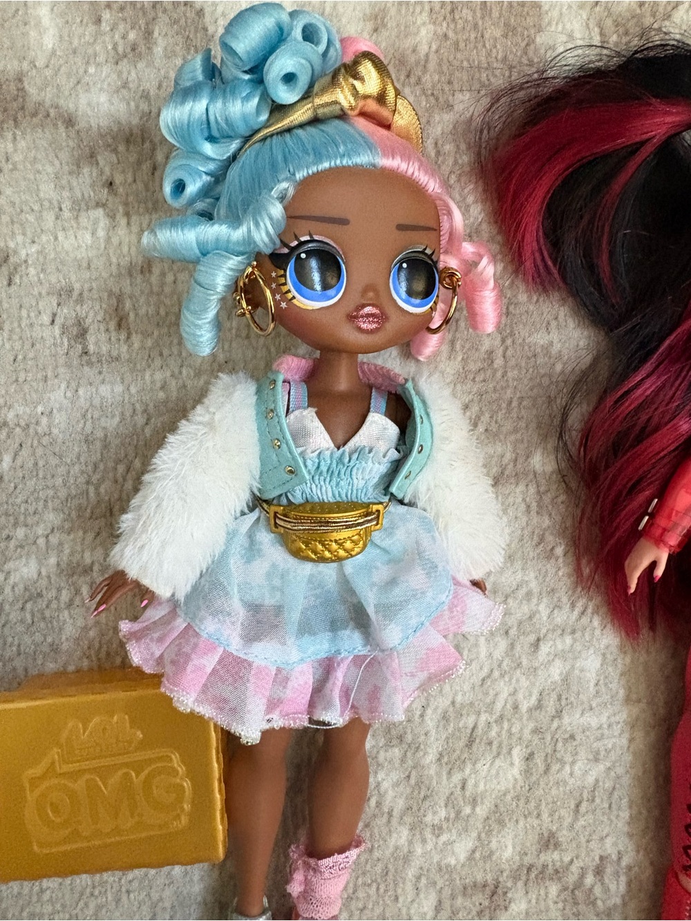 L.O.L. Surprise! OMG Sweets Doll with Blue & Pink Hair and Gold Accents & Acc